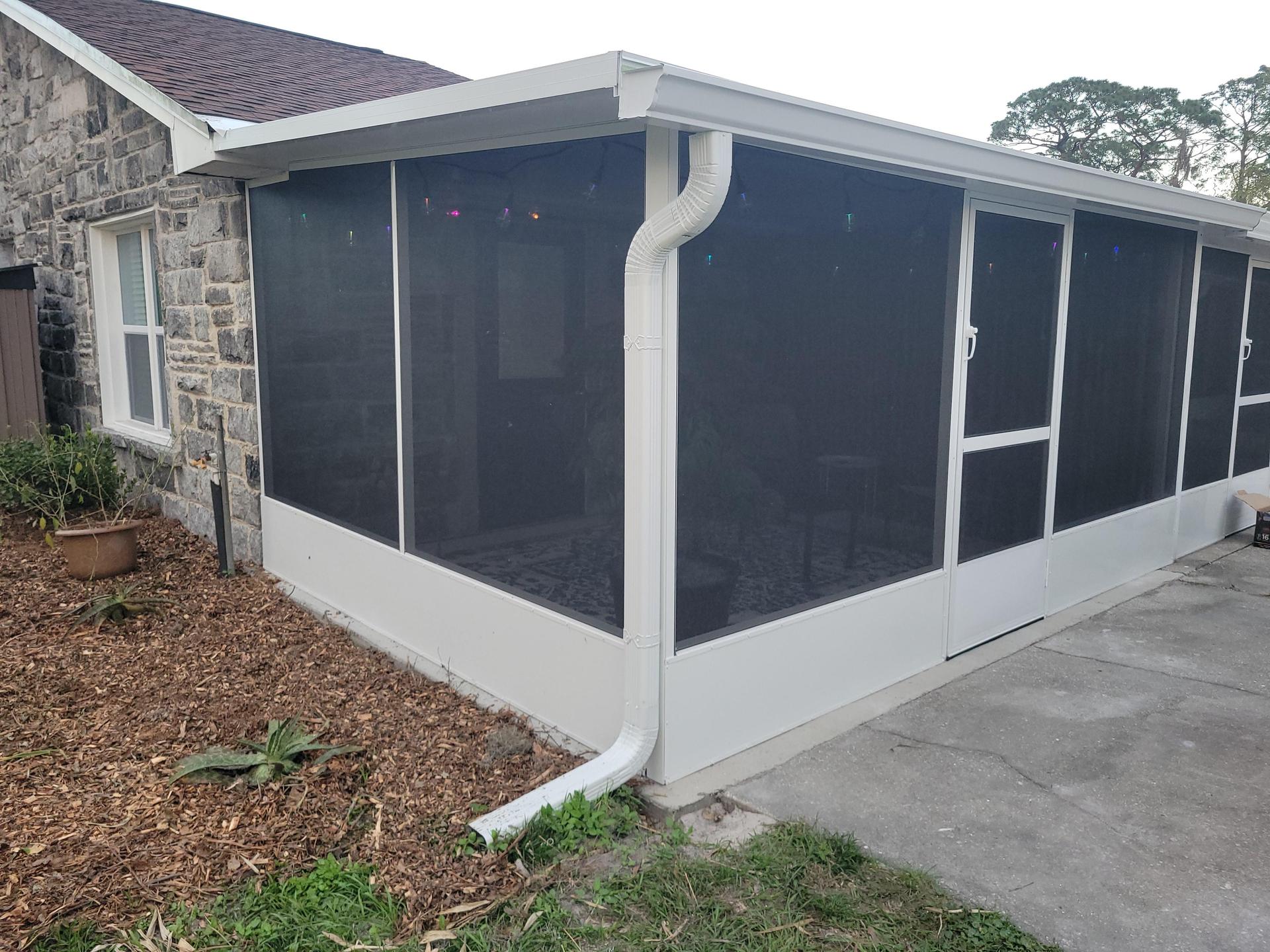 #1 Pedal Place privacy screen for Veranda