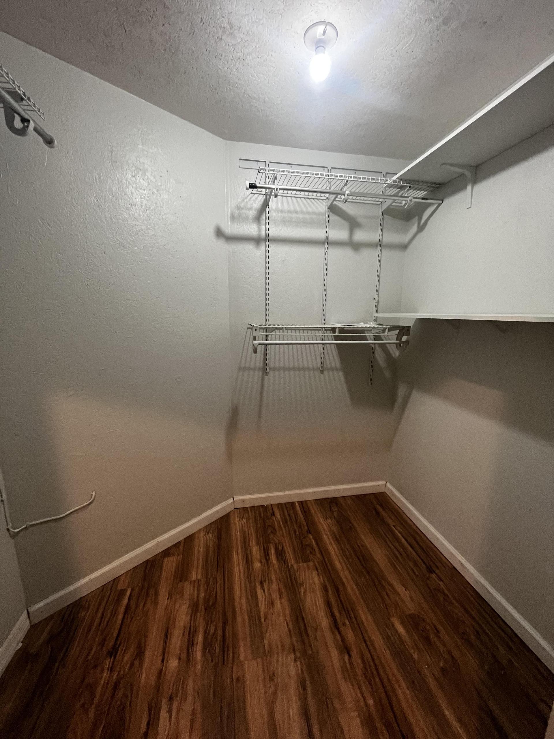 Master Bedroom's Walking closet