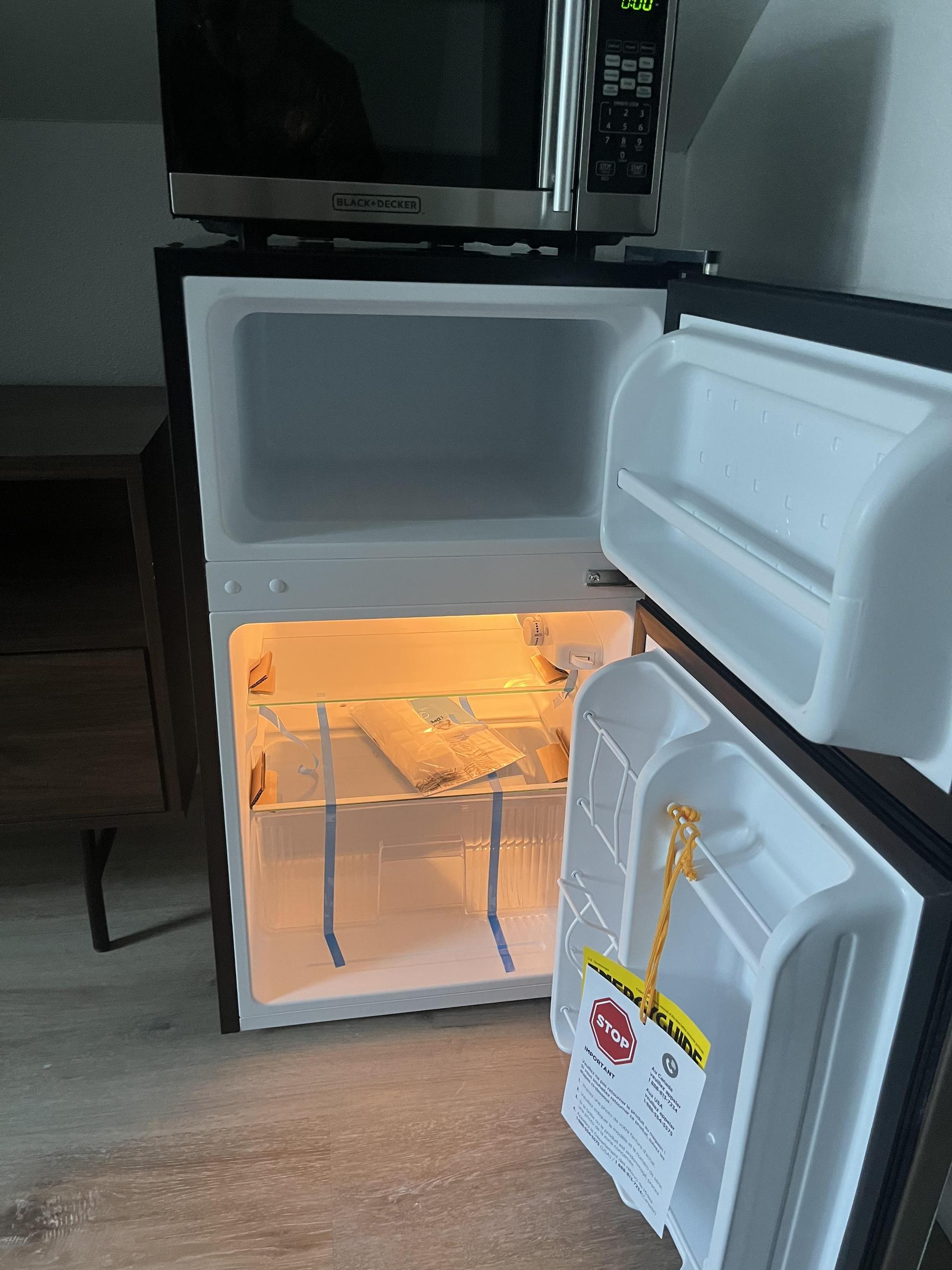 Mini fridge