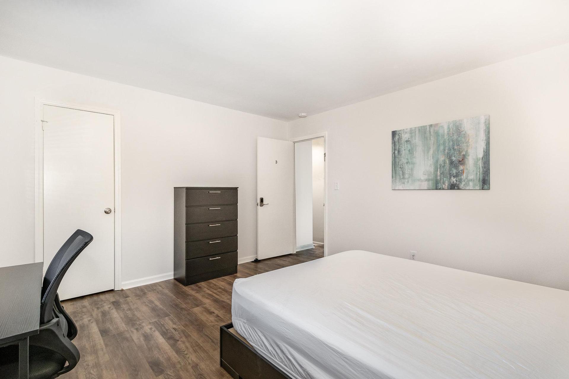 Bedroom 3 with Closet and Chest