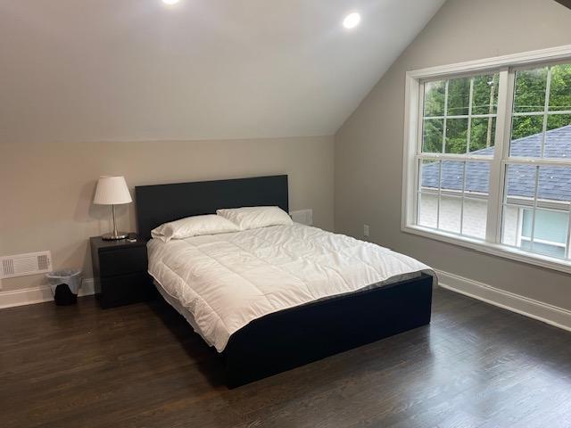 Large Room Upstairs with Walk-in Closet
