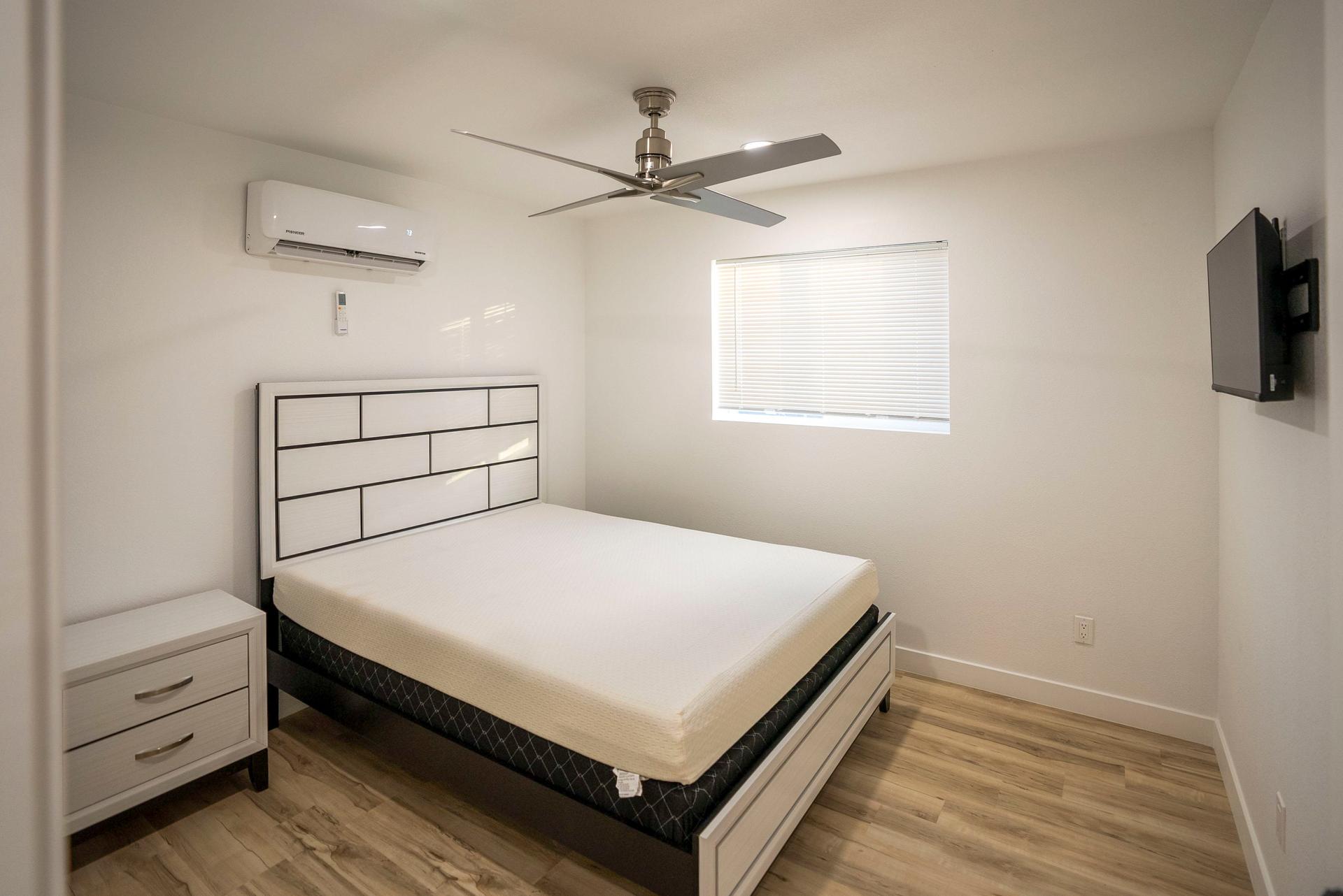 bedroom, detected:bed, ceiling fan