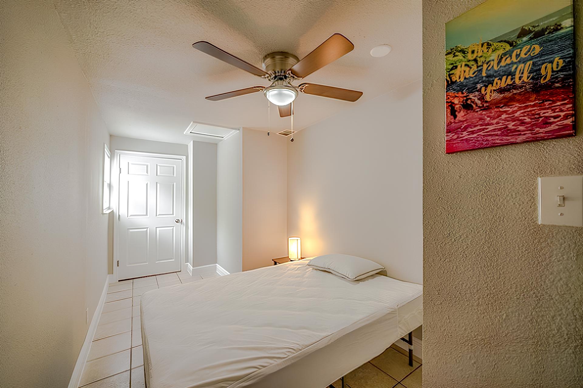 bedroom, detected: ceiling fan, hardwood, bed