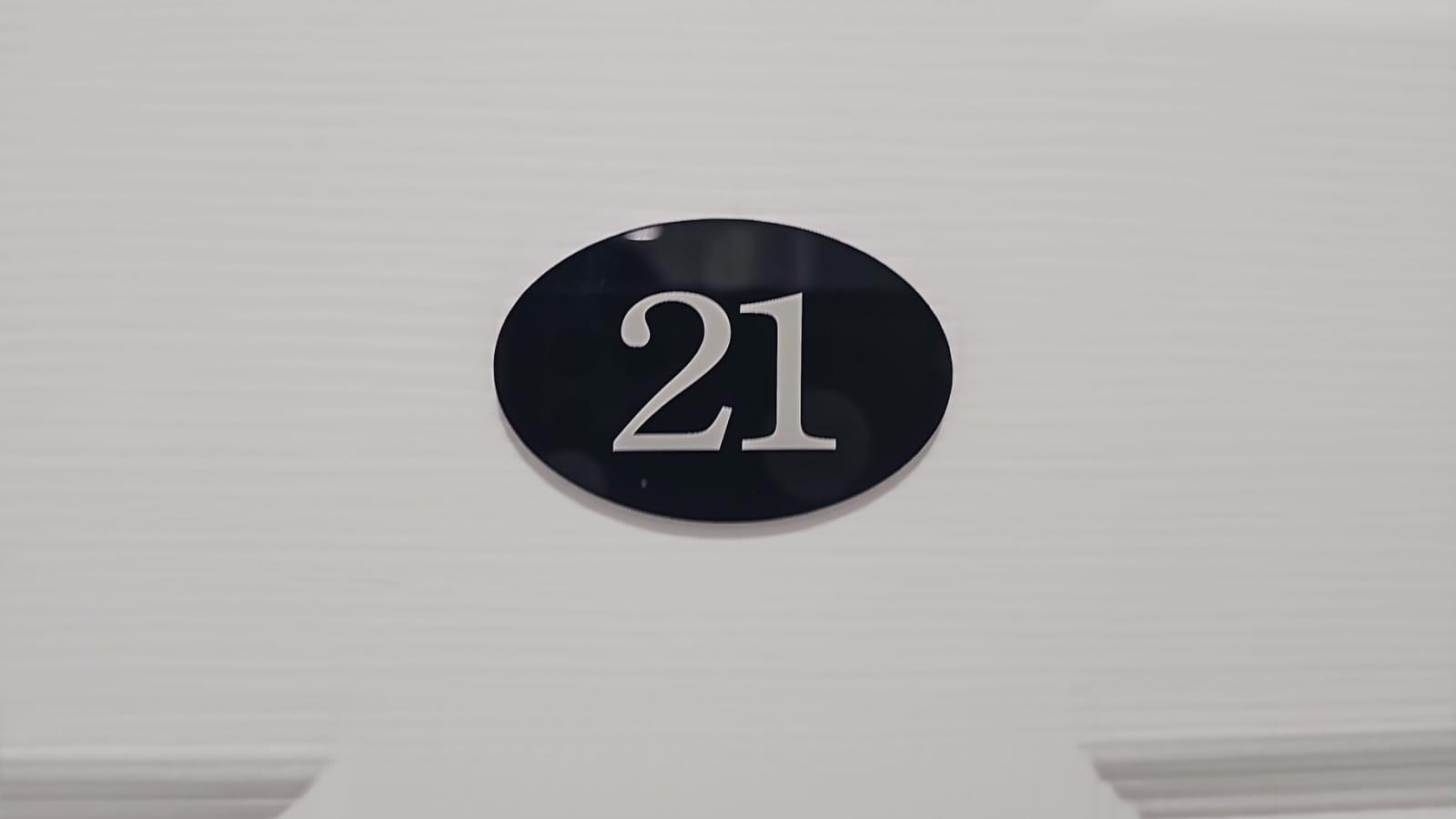 Room 21