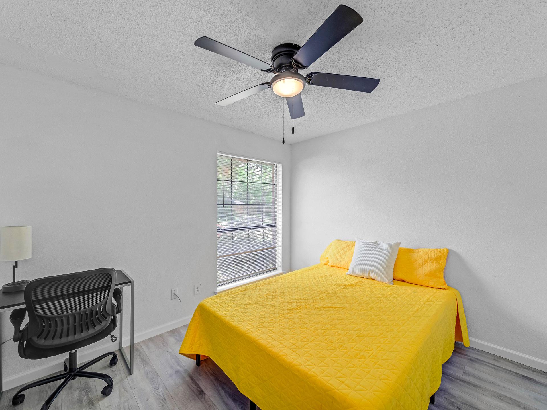 bedroom, detected:ceiling fan, bed, window blind