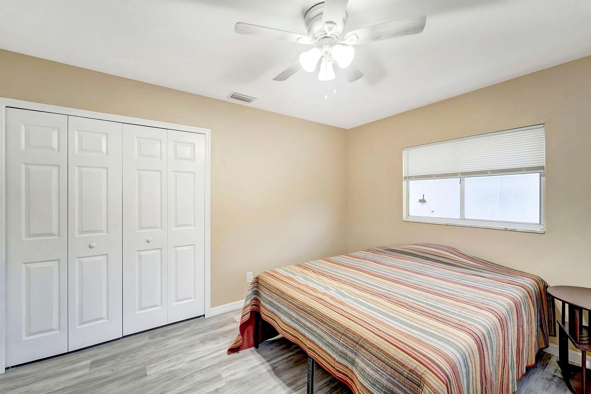 bedroom, detected:ceiling fan, bed