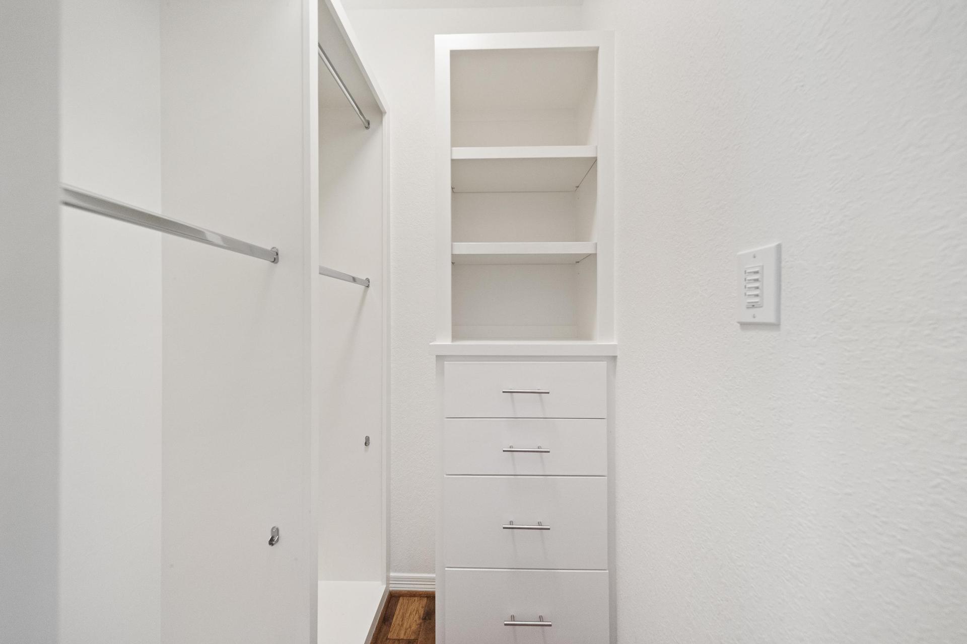 Walk in Closet w/Dresser