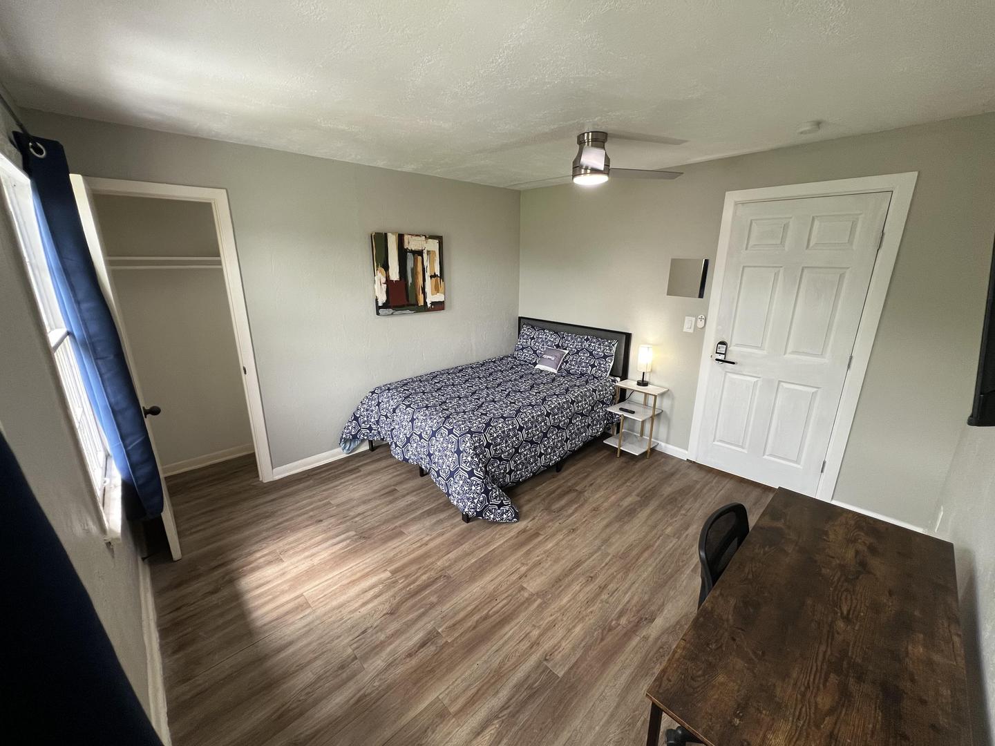 Large room off Kitchen with Smart TV and Desk