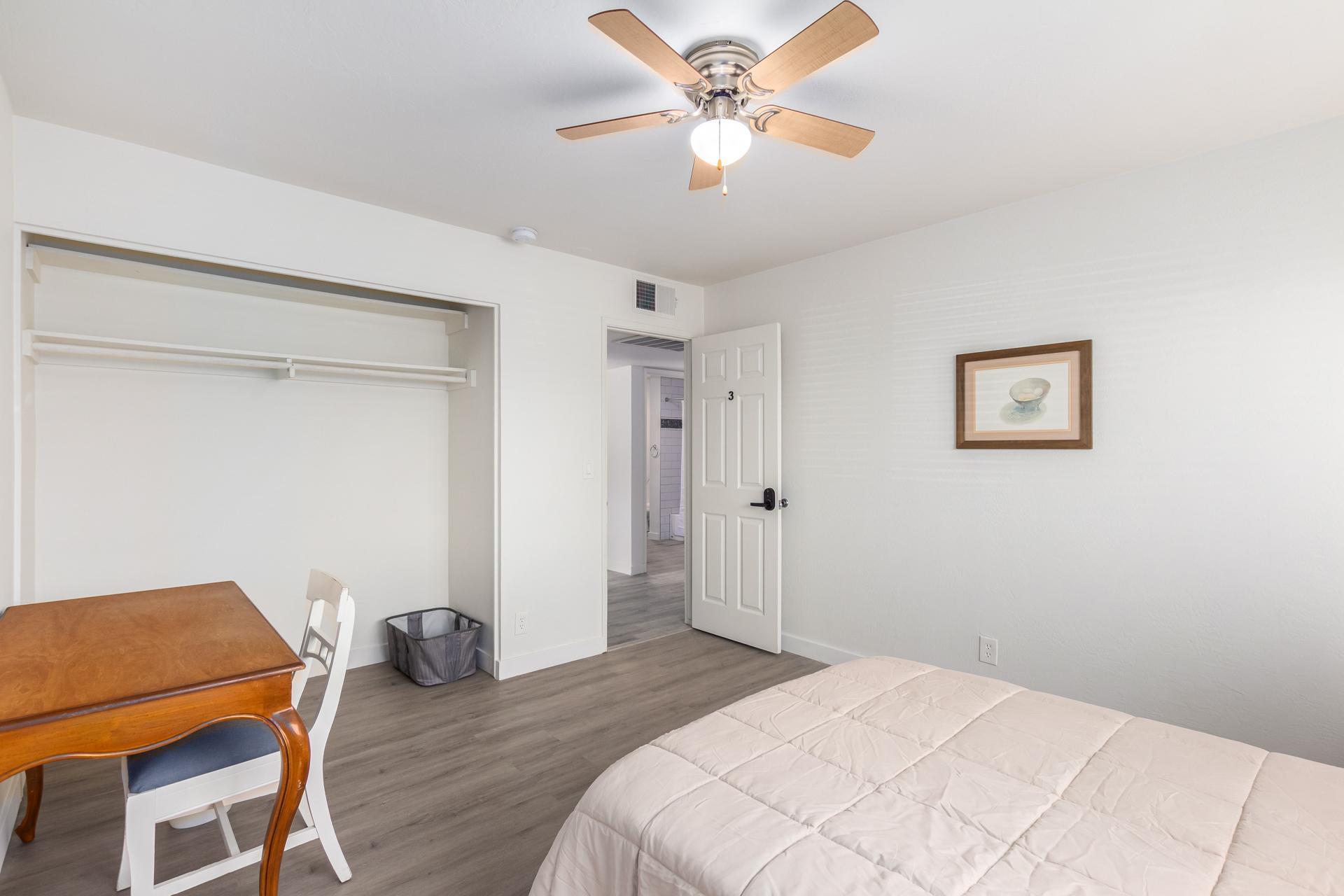 Room 3- ceiling fan and large closet