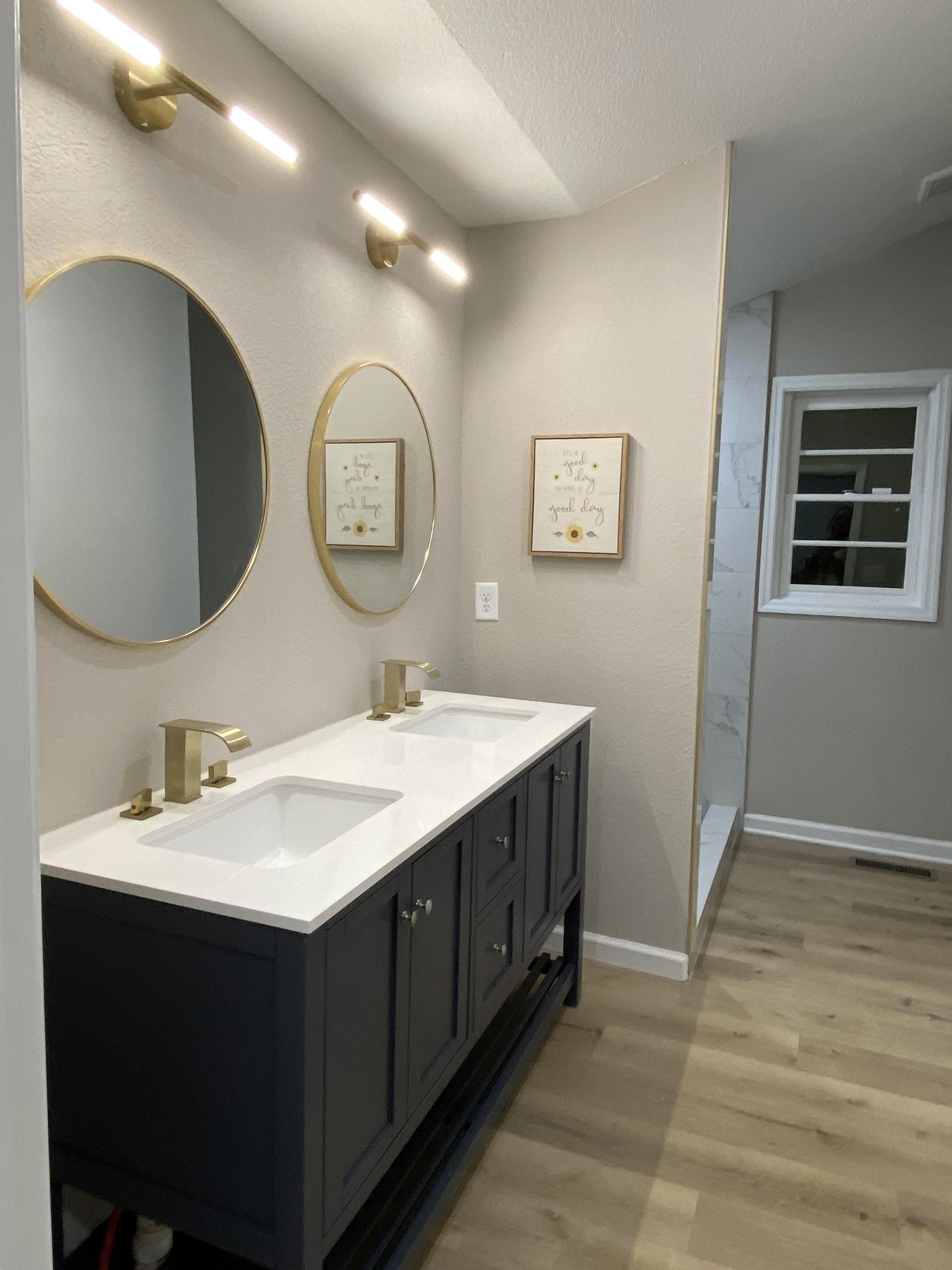 Beautiful Double Vanity & Sink.