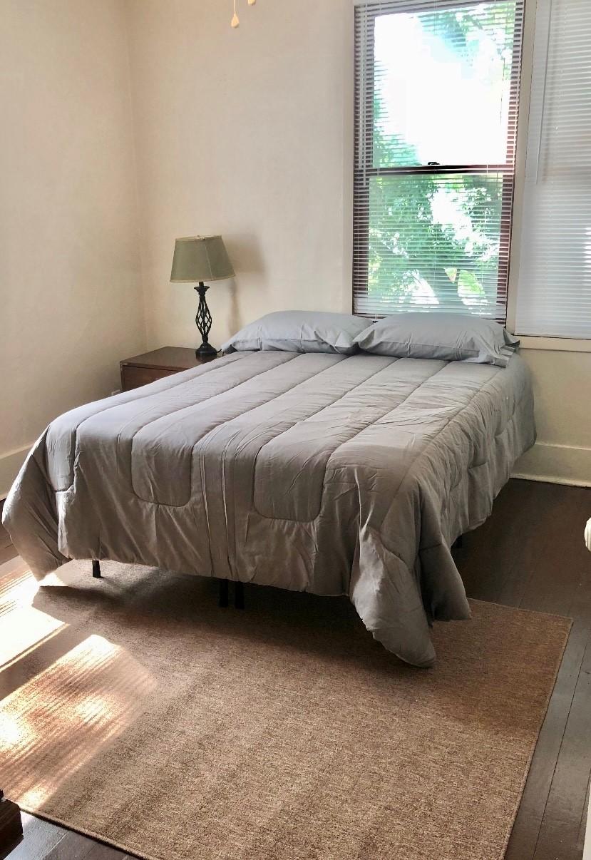 Room for Rent - Cozy & newly-renovated Aliquippa House with Patio or porch