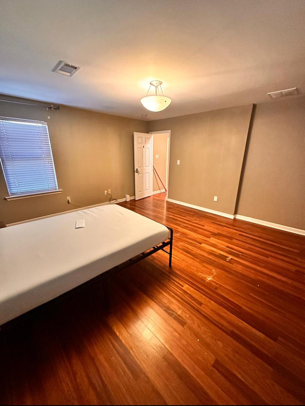 Room for Rent - Little Woods, New Orleans House with Dining area. High-quality & beautiful