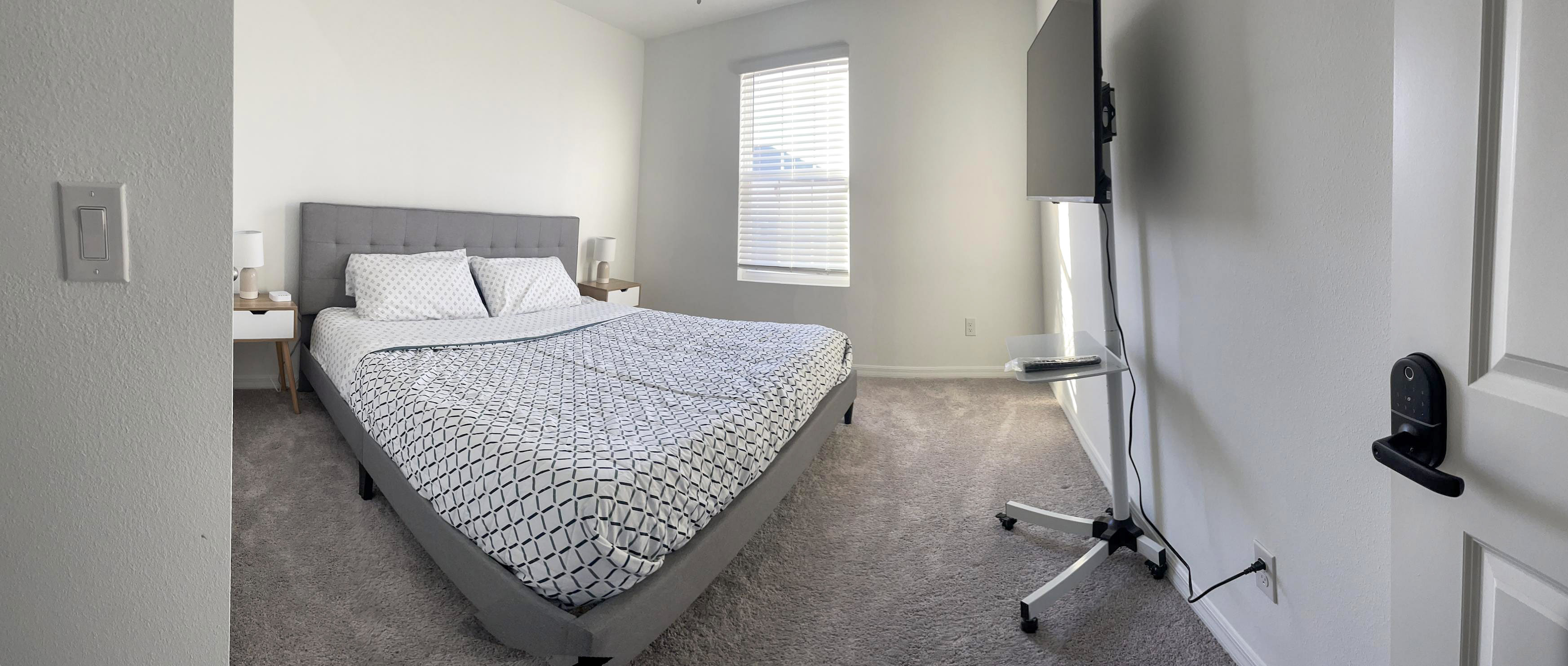 Room for Rent - Modern & beautiful Davenport House near Champions Gate