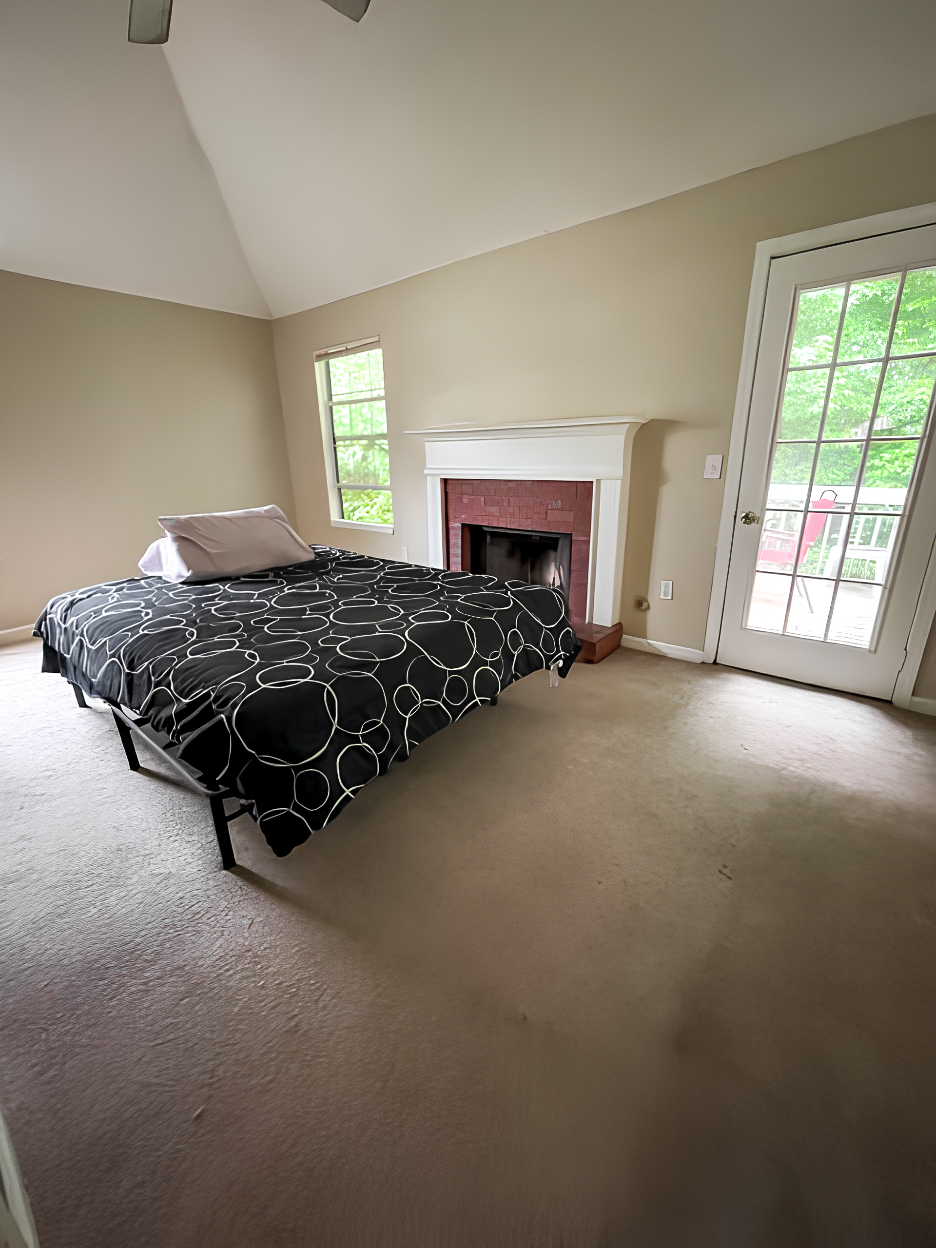 Room for Rent - Live in Austell, a 5 mins drive to transit stop Austell Rd & Anderson Mill Rd